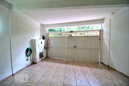 Casa à venda com 190m², 3 quartos e 2 vagasGaragem