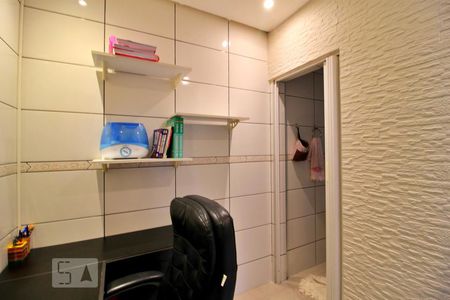 Casa à venda com 190m², 3 quartos e 2 vagasEscritório