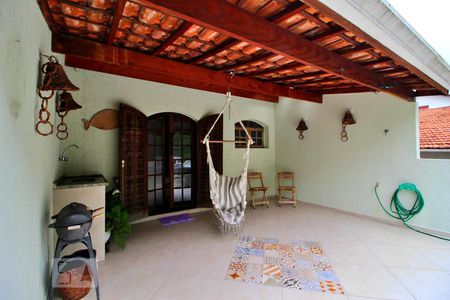 Casa à venda com 190m², 3 quartos e 2 vagasSacada