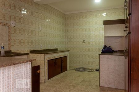 Casa à venda com 320m², 3 quartos e 2 vagas Casa à venda com 320m², 3 quartos e 2 vagasCozinha