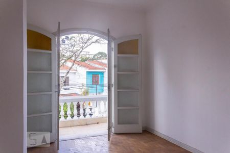 Casa à venda com 320m², 3 quartos e 2 vagas Casa à venda com 320m², 3 quartos e 2 vagasQuarto 3