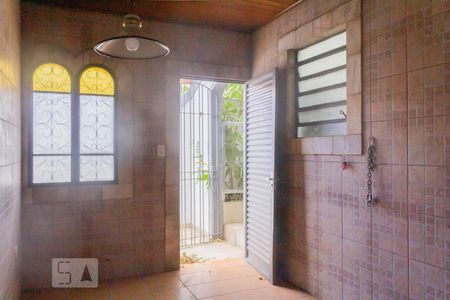 Casa à venda com 320m², 3 quartos e 2 vagas Casa à venda com 320m², 3 quartos e 2 vagasQuarto de Serviço