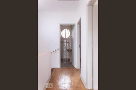 Casa à venda com 320m², 3 quartos e 2 vagas Casa à venda com 320m², 3 quartos e 2 vagasCorredor