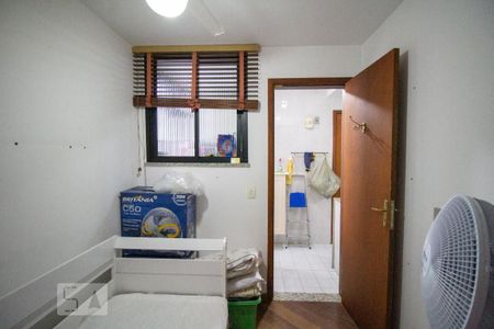 Apartamento à venda com 180m², 4 quartos e 2 vagas Apartamento à venda com 180m², 4 quartos e 2 vagasSuíte Extra Reversivel