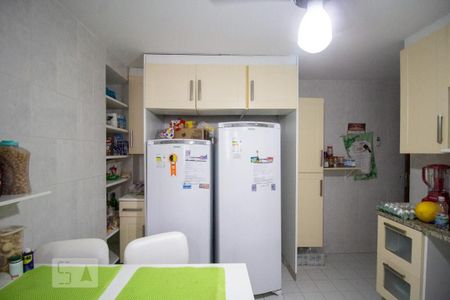 Apartamento à venda com 180m², 4 quartos e 2 vagas Apartamento à venda com 180m², 4 quartos e 2 vagasCozinha