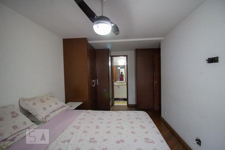 Apartamento à venda com 180m², 4 quartos e 2 vagas Apartamento à venda com 180m², 4 quartos e 2 vagasSuíte 1