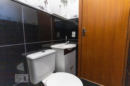 Casa de condomínio à venda com 80m², 2 quartos e 2 vagasBanheiro 2