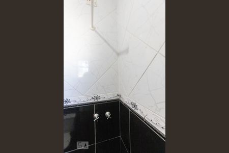 Casa de condomínio à venda com 80m², 2 quartos e 2 vagasBanheiro 2