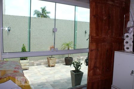 Casa à venda com 375m², 3 quartos e 3 vagasArea de serviço