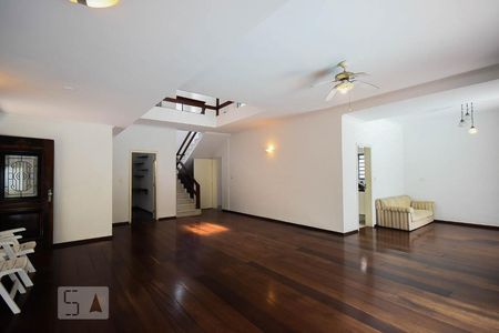 Sala de casa para alugar com 3 quartos, 320m² em Fazenda Morumbi, São Paulo