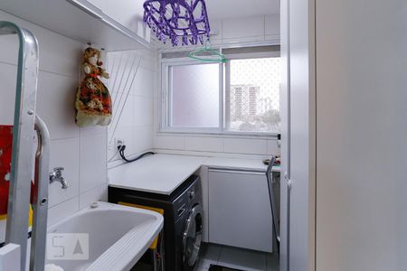 Apartamento à venda com 65m², 2 quartos e 1 vagaÁrea de Serviço