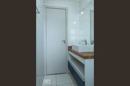 Apartamento à venda com 60m², 2 quartos e 1 vaga Apartamento à venda com 60m², 2 quartos e 1 vagaBanheiro