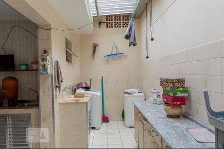 Casa à venda com 177m², 3 quartos e 2 vagas Casa à venda com 177m², 3 quartos e 2 vagasÁrea de Serviço