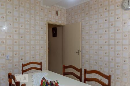 Casa à venda com 177m², 3 quartos e 2 vagas Casa à venda com 177m², 3 quartos e 2 vagasCozinha