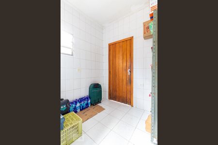 Casa à venda com 200m², 2 quartos e 2 vagas Casa à venda com 200m², 2 quartos e 2 vagasCasa 2 - Edícula - Cozinha