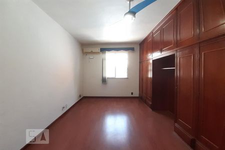 Casa de condomínio à venda com 105m², 3 quartos e sem vaga Casa de condomínio à venda com 105m², 3 quartos e sem vagaQuarto 2