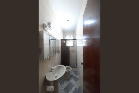 Casa de condomínio à venda com 105m², 3 quartos e sem vaga Casa de condomínio à venda com 105m², 3 quartos e sem vagaBanheiro Social