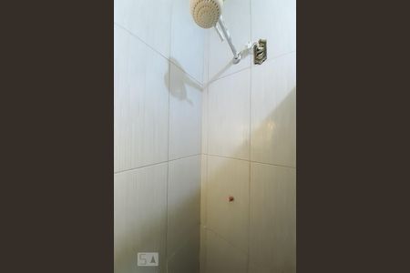 Casa de condomínio à venda com 105m², 3 quartos e sem vaga Casa de condomínio à venda com 105m², 3 quartos e sem vagaBanheiro 2