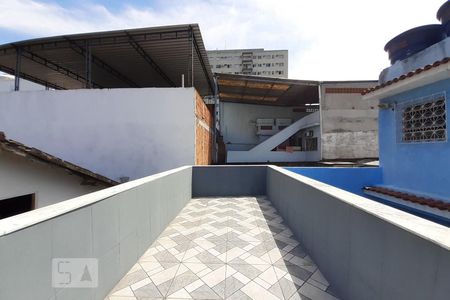 Casa de condomínio à venda com 105m², 3 quartos e sem vaga Casa de condomínio à venda com 105m², 3 quartos e sem vagaTerraço