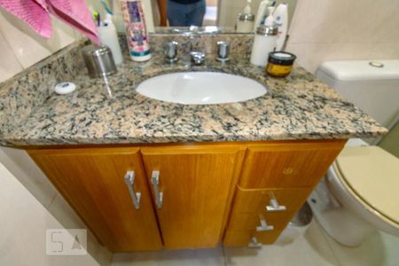 Apartamento à venda com 76m², 3 quartos e 2 vagasBanheiro Quarto 3 - Suíte