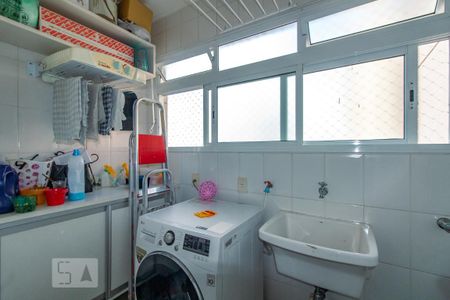 Apartamento à venda com 76m², 3 quartos e 2 vagasLavanderia