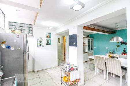 Casa à venda com 199m², 3 quartos e 2 vagas Casa à venda com 199m², 3 quartos e 2 vagasCozinha