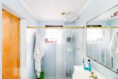 Casa à venda com 199m², 3 quartos e 2 vagas Casa à venda com 199m², 3 quartos e 2 vagasBanheiro Suíte