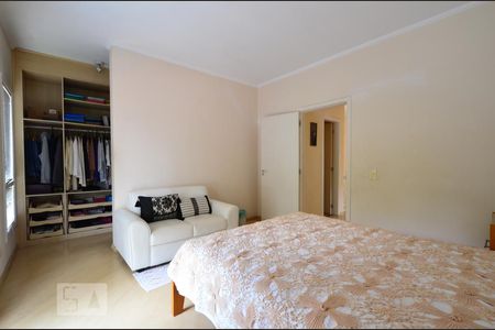 Casa à venda com 400m², 4 quartos e 4 vagasSuíte