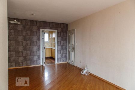 Sala de apartamento para alugar com 2 quartos, 84m² em Vila Bertioga, São Paulo