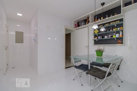 Apartamento à venda com 450m², 4 quartos e 2 vagasCozinha