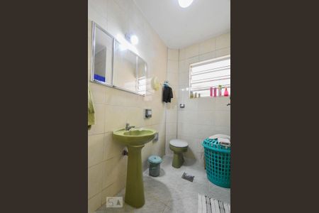 Casa à venda com 180m², 3 quartos e 1 vagaBanheiro 02