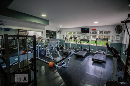 Apartamento à venda com 98m², 3 quartos e 1 vaga Apartamento à venda com 98m², 3 quartos e 1 vagaAcademia