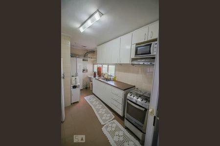 Apartamento à venda com 98m², 3 quartos e 1 vaga Apartamento à venda com 98m², 3 quartos e 1 vagaCozinha