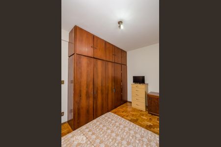 Apartamento à venda com 120m², 3 quartos e sem vagaQuarto 1