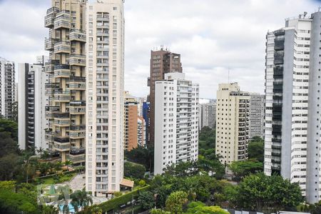 Vista de apartamento à venda com 2 quartos, 129m² em Vila Andrade, São Paulo