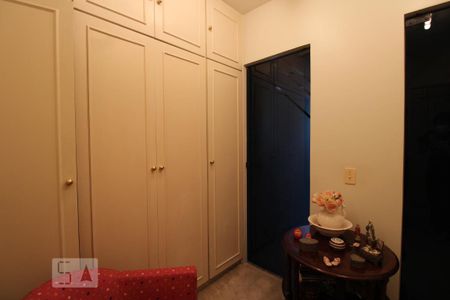 Apartamento à venda com 260m², 4 quartos e 2 vagasCloset da suíte 1