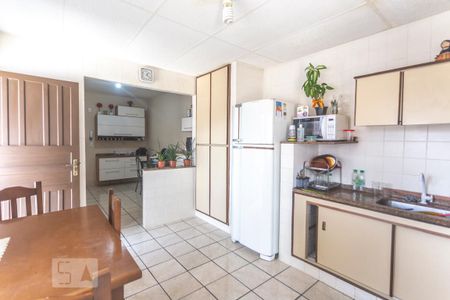 Casa à venda com 131m², 3 quartos e 3 vagasCozinha