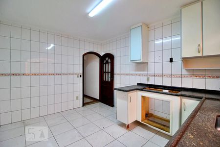 Casa à venda com 185m², 3 quartos e 2 vagasCozinha