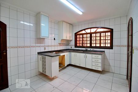 Casa à venda com 185m², 3 quartos e 2 vagasCozinha