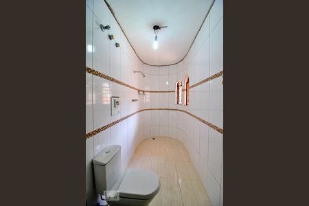 Casa à venda com 185m², 3 quartos e 2 vagasQuarto Suíte