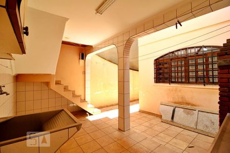 Casa à venda com 185m², 3 quartos e 2 vagasÁrea de Serviço