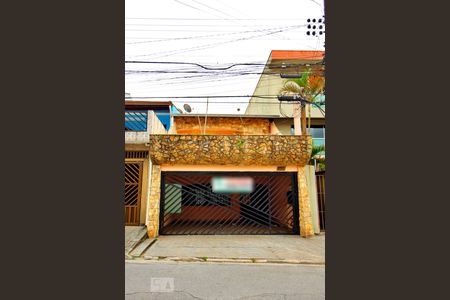 Casa à venda com 185m², 3 quartos e 2 vagasFachada