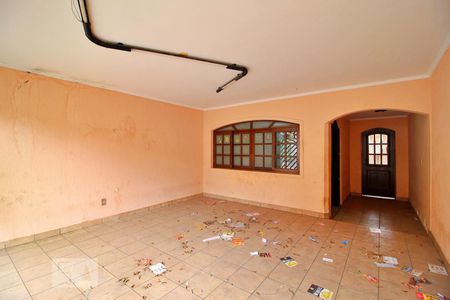 Casa à venda com 185m², 3 quartos e 2 vagasGaragem