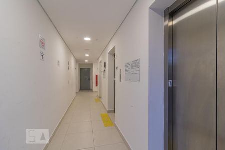 Apartamento à venda com 45m², 2 quartos e sem vagaCorredor