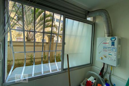 Studio à venda com 47m², 2 quartos e 1 vaga Studio à venda com 47m², 2 quartos e 1 vagaÁrea de Serviço