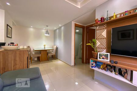 Sala de kitnet/studio à venda com 2 quartos, 46m² em Vigário Geral, Rio de Janeiro