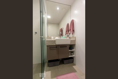 Studio à venda com 40m², 1 quarto e sem vaga Studio à venda com 40m², 1 quarto e sem vagaBanheiro