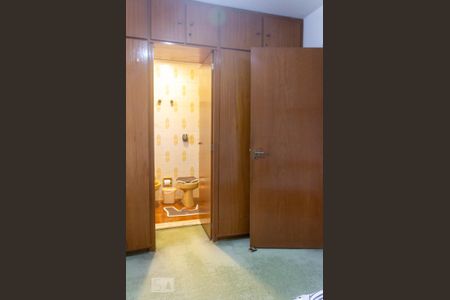 Casa à venda com 300m², 3 quartos e 2 vagas Casa à venda com 300m², 3 quartos e 2 vagasSuíte 2