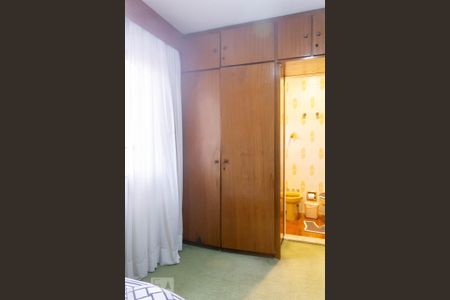 Casa à venda com 300m², 3 quartos e 2 vagas Casa à venda com 300m², 3 quartos e 2 vagasSuíte 2