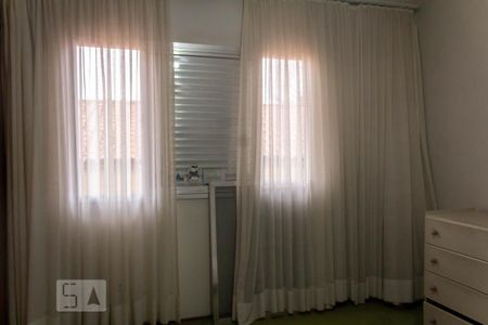 Casa à venda com 300m², 3 quartos e 2 vagas Casa à venda com 300m², 3 quartos e 2 vagasSuíte 3